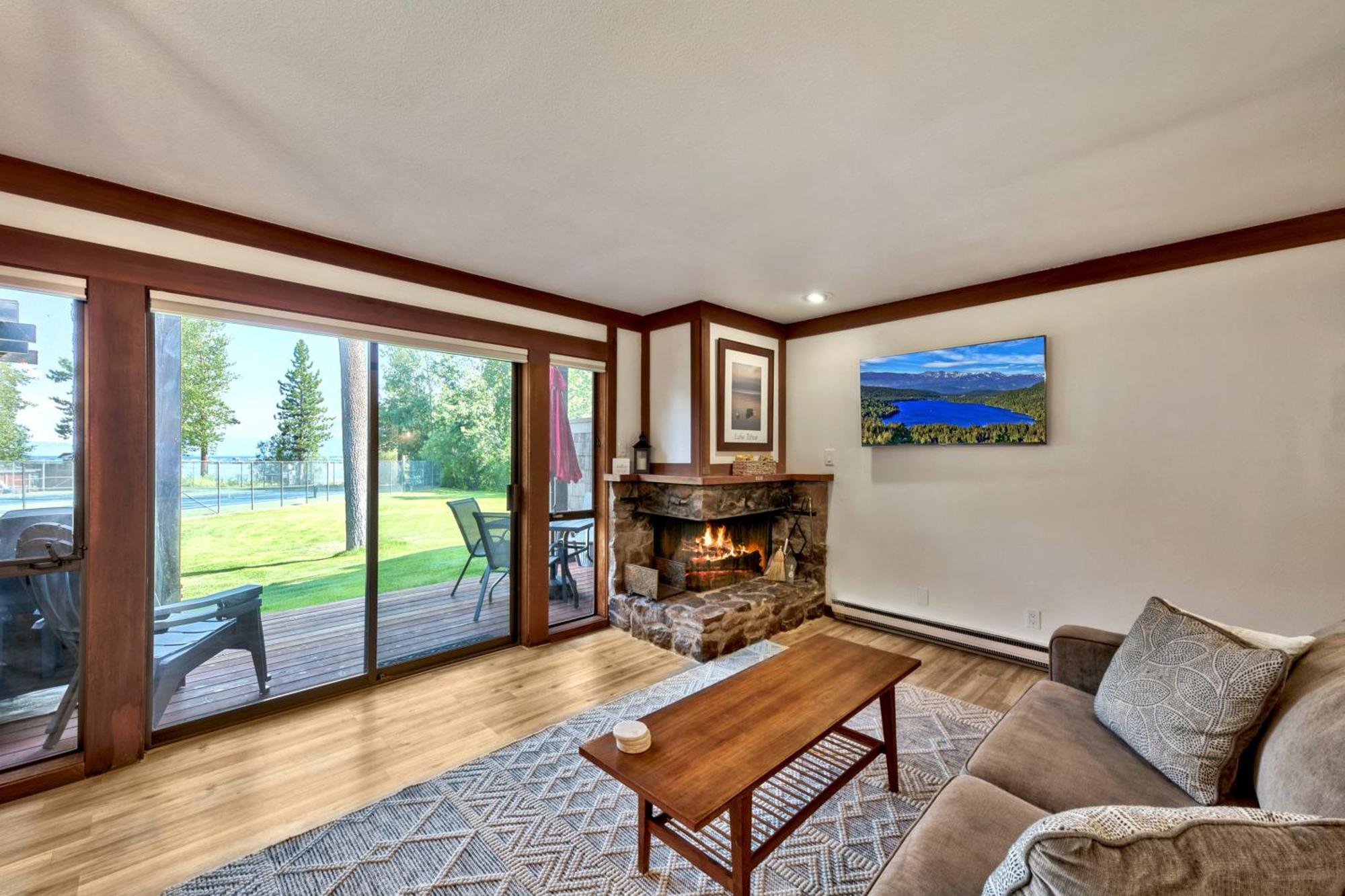 Beautiful Remodeled Condo In Tahoe City Eksteriør bilde